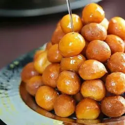 لقيمات شيرا